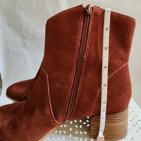Lucky Brand Burgundy Brown Suede Zip-up Ankle Boots Sz 9 - Picture 12 of 13